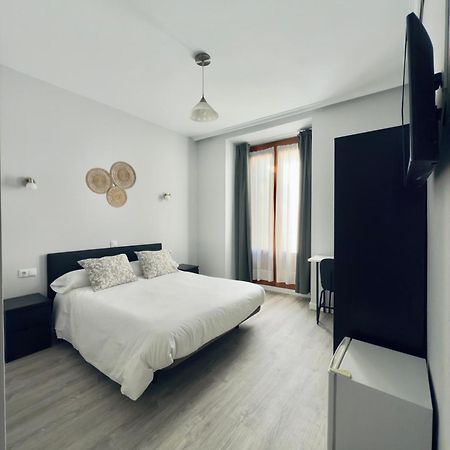 Hostal Conde De Alba 마드리드 외부 사진