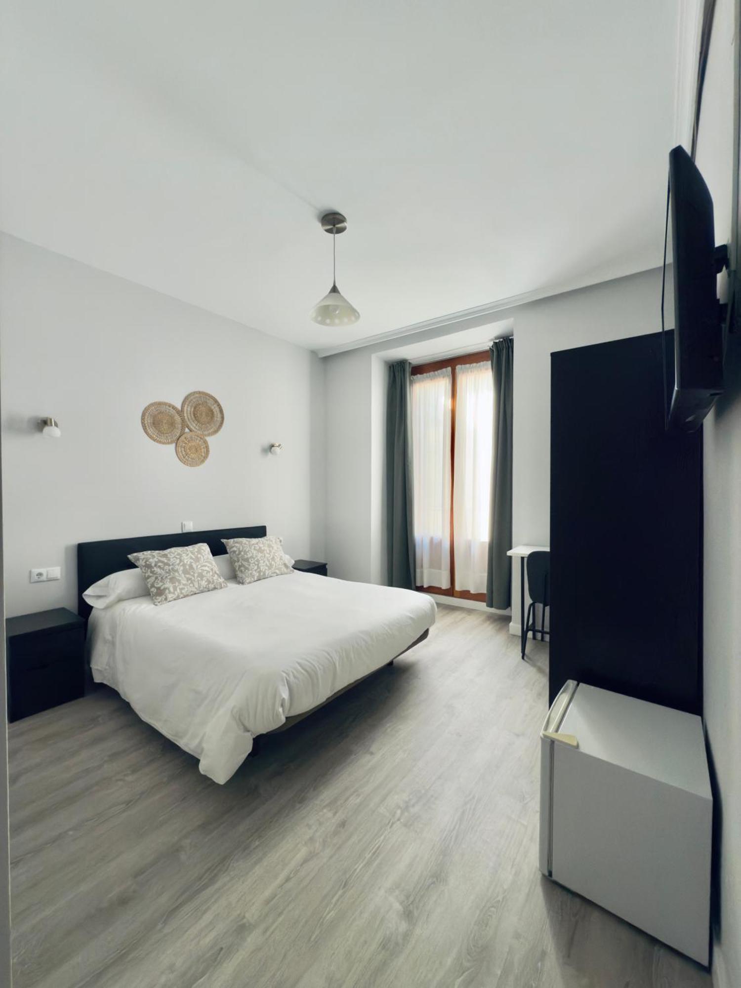 Hostal Conde De Alba 마드리드 외부 사진