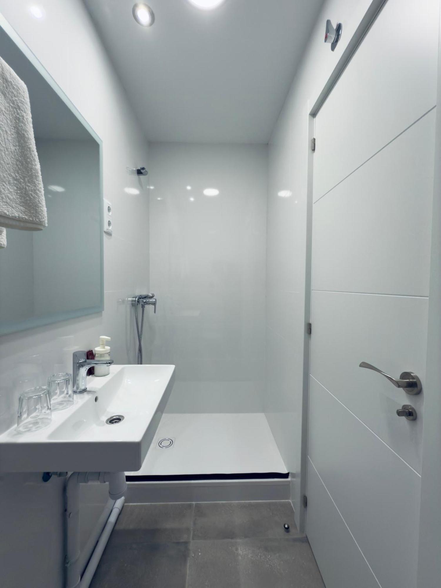 Hostal Conde De Alba 마드리드 외부 사진