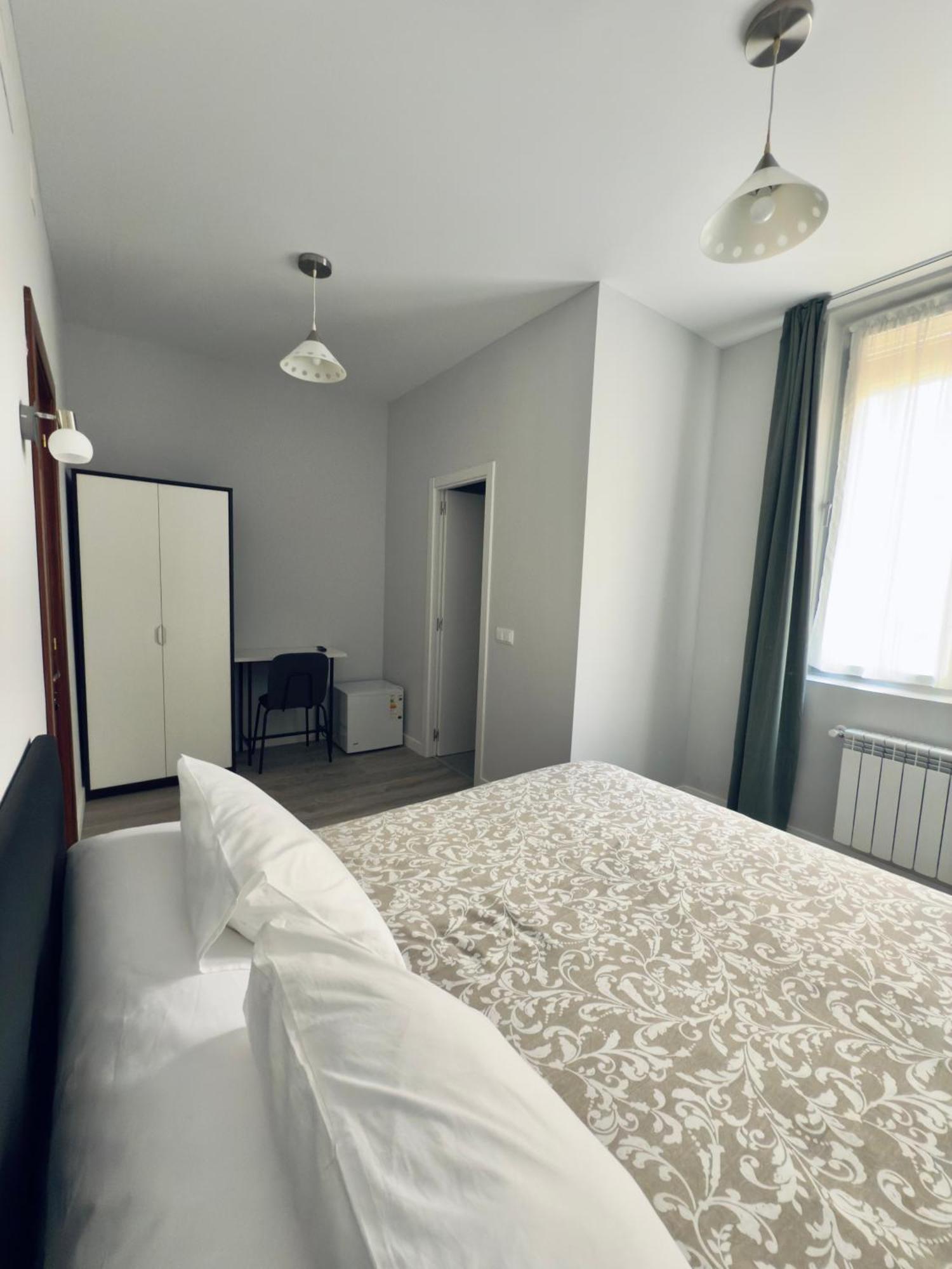 Hostal Conde De Alba 마드리드 외부 사진