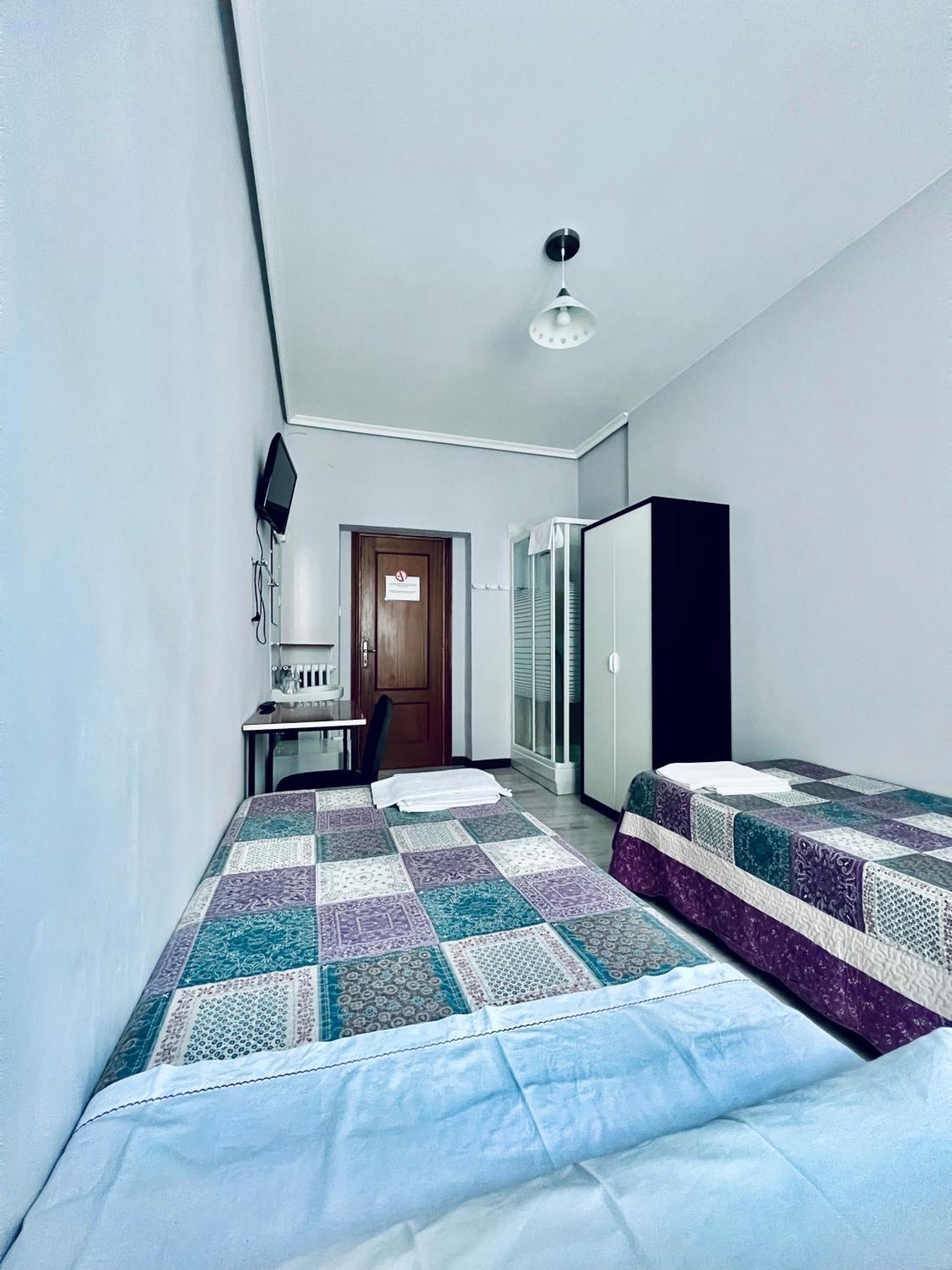 Hostal Conde De Alba 마드리드 외부 사진