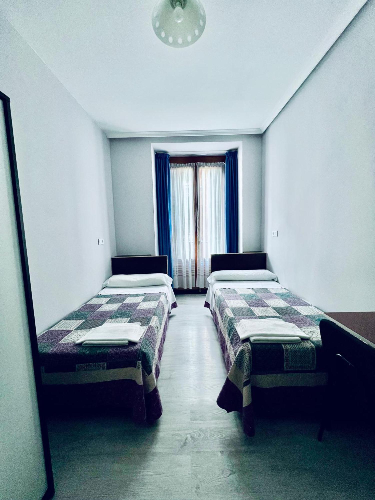 Hostal Conde De Alba 마드리드 외부 사진